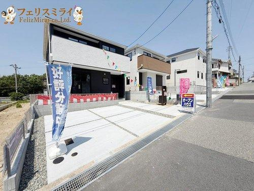First Town　神戸市北区鈴蘭台北町第１２　全３棟の外観|■現地写真・１号棟■
お車並列で２台お停め頂けます♪