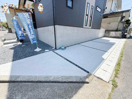 First Town　神戸市北区広陵町第２４　１棟の駐車場|■現地写真■
２～３台駐車可能♪