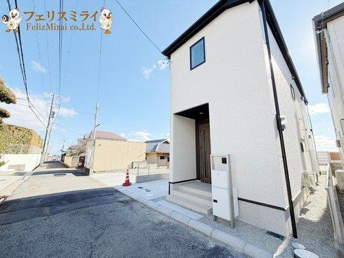 　の玄関|■現地写真■
玄関はスマートキー対応のドアとなっています、荷物が多い時など大変便利に活用頂けます♪