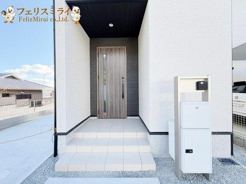 　の居間・リビング|■現地写真・2号棟■
リビングは１７畳ございますので、寛げる空間となっております♪