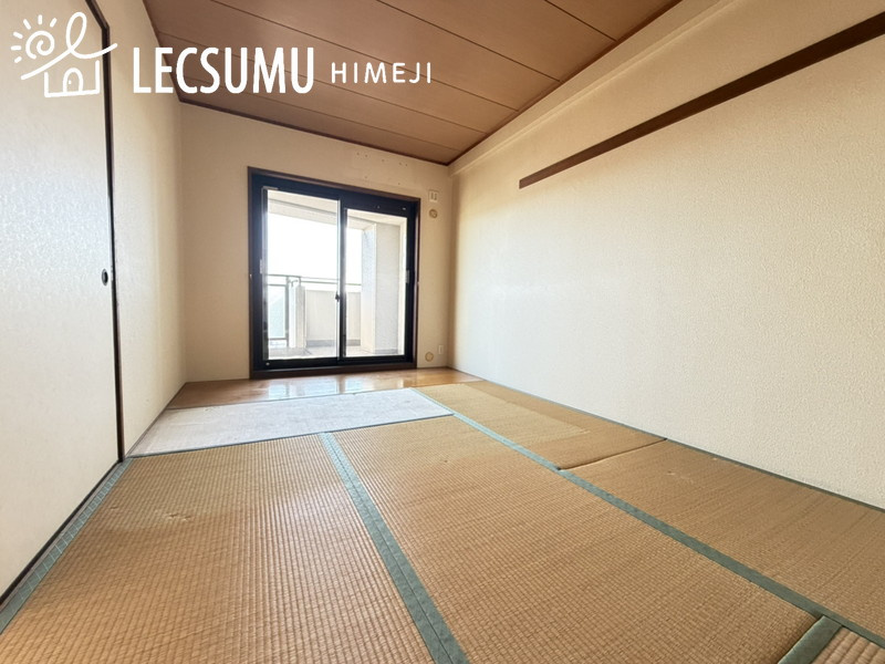 ネオハイツ姫路アメティ228の和室