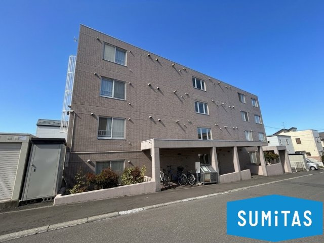 モンマルトル西岡