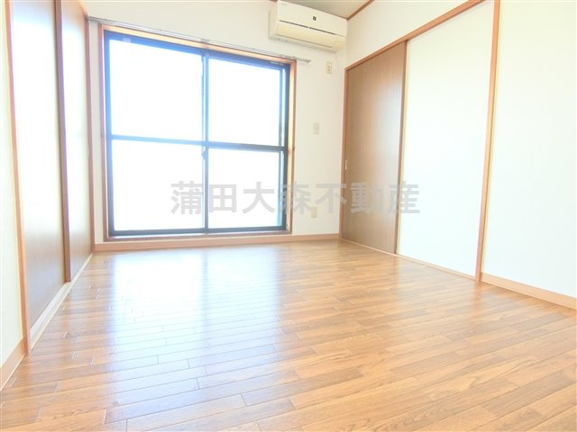 ベルデ南馬込の内装|洋室　玄関脇
