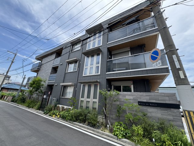 パレ ドゥ ソレイユの外観