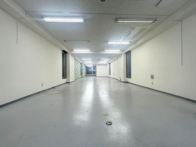 ＴＲＣビルの内装