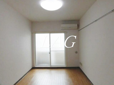 【居間・リビング】 | トップ三軒茶屋第４ | 洋室のお部屋です。