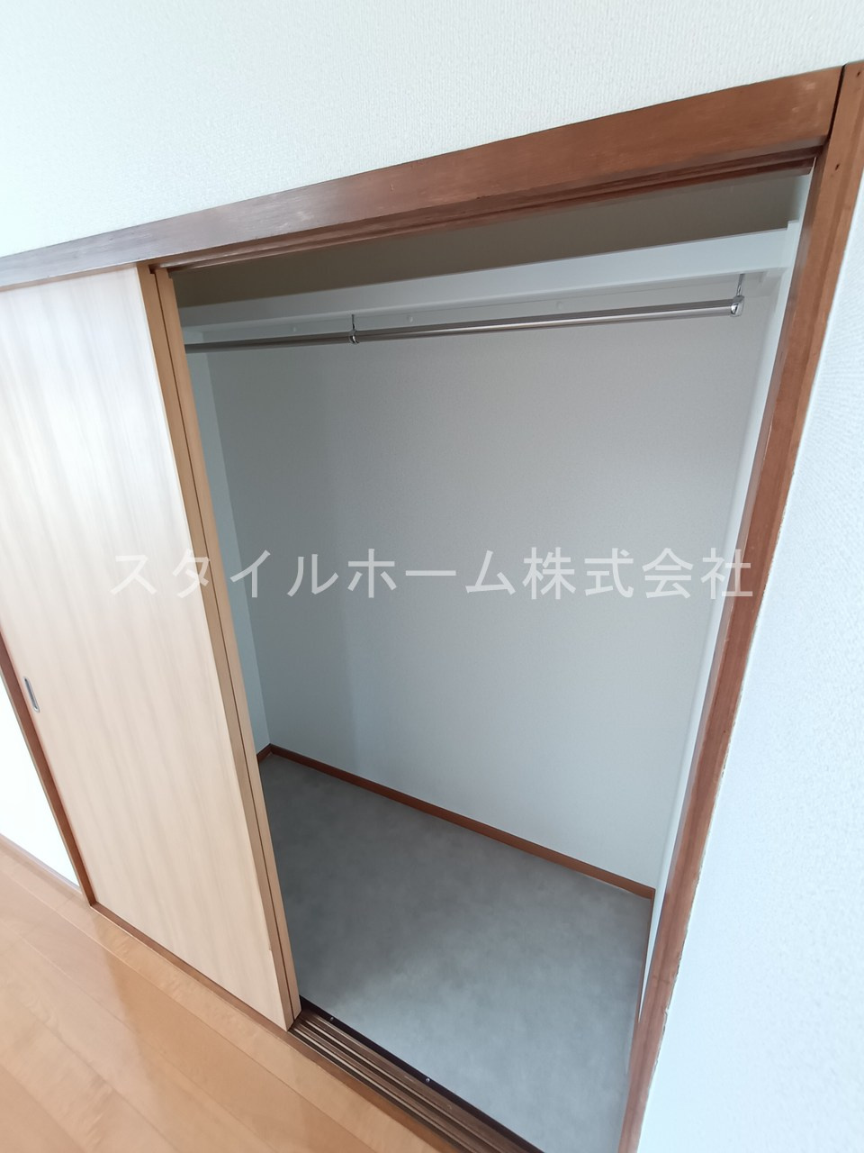 ウイングコート柱６番の収納
