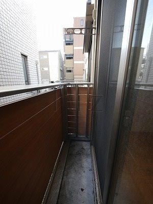 エクセル南太田のバルコニー