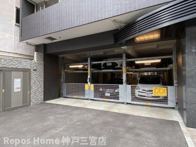 エスリード神戸三宮ラグジェの駐車場