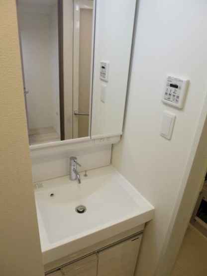 【独立洗面台】