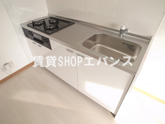 【キッチン】 | バルセローラⅡ | コンパクトなキッチンで掃除もラクラク