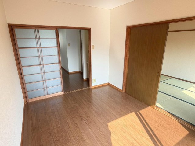 【内装】 | アルフォンスアカギB | 類似部屋の写真となります。