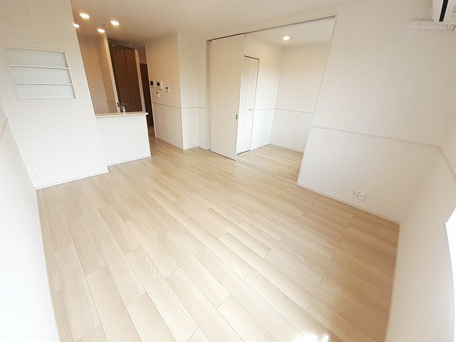 朝倉郡筑前町朝日のアパートの居間・リビング|ゆったり過ごせるリビングです