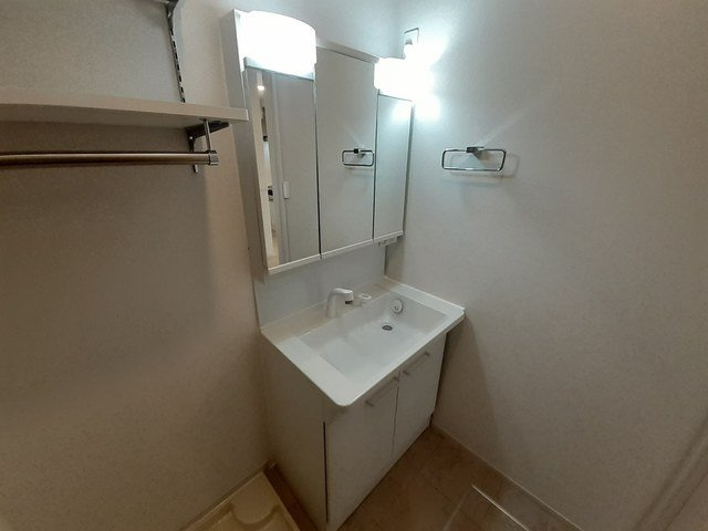 朝倉郡筑前町朝日のアパートの洗面所|使いやすい洗面所です