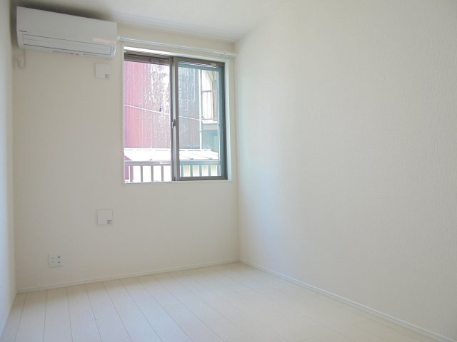 フラットフィールド市川の内装