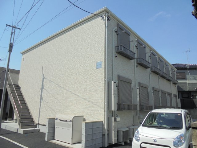 フラットフィールド市川の外観