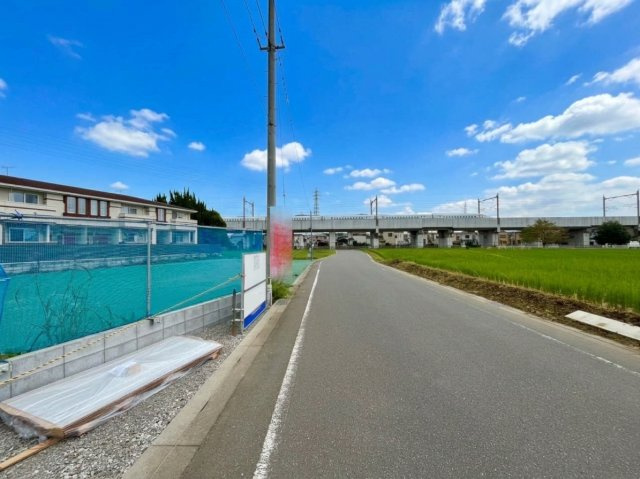 【Livele Garden】　古河市上辺見　第１１　全2邸の前面道路含む現地写真|〇前面道路〇
南西側約6m
2026年10月撮影