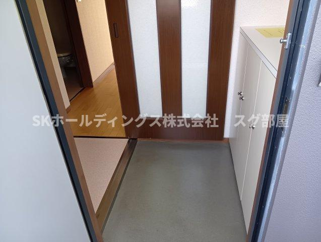 レイクサイドISAの玄関