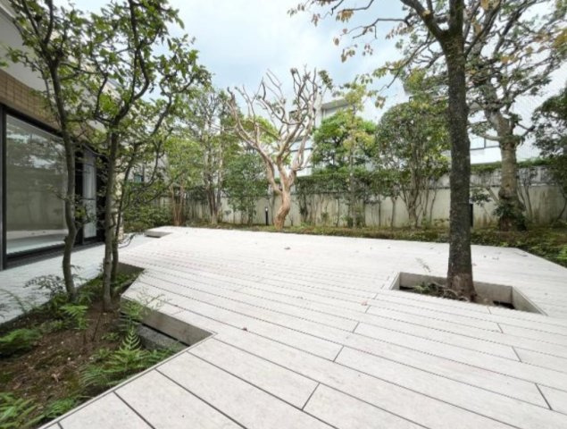 世田谷区上野毛4丁目　中古戸建てのその他|ウッドデッキ