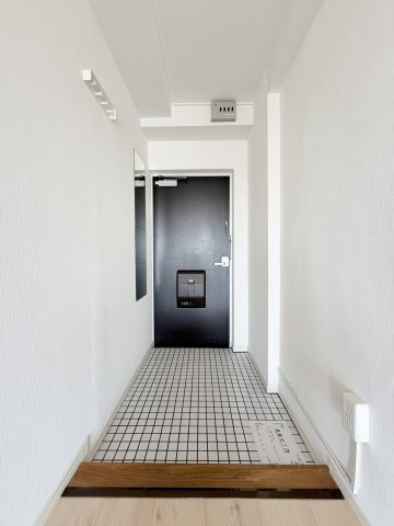 クリアスカイ立花の玄関