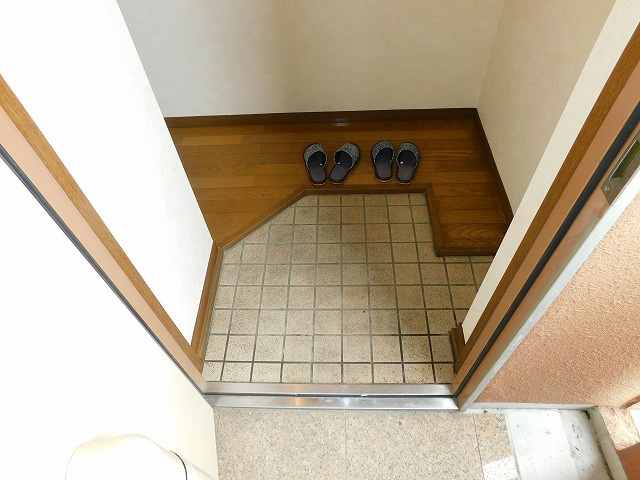 【玄関】 | アールズコート２ | ※同建物同型別のお部屋