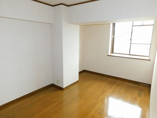 【寝室】 | アールズコート２ | ※同建物同型別のお部屋
