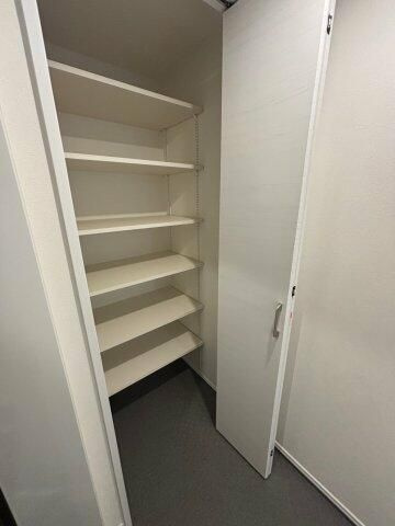 ホワイトセラスの玄関