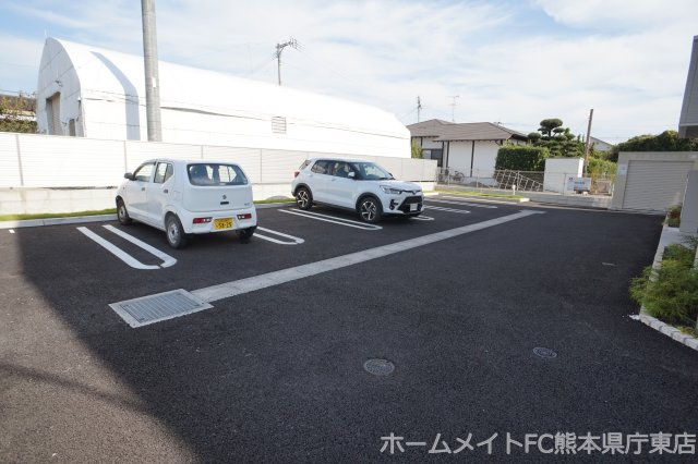 Lavie  belle(ラヴィ ベール)　A棟の駐車場