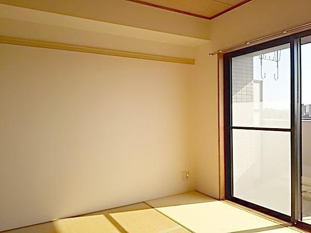 大新ヒルズの内装