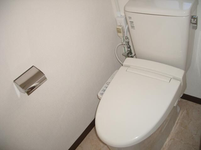 ユイメゾン三田のトイレ