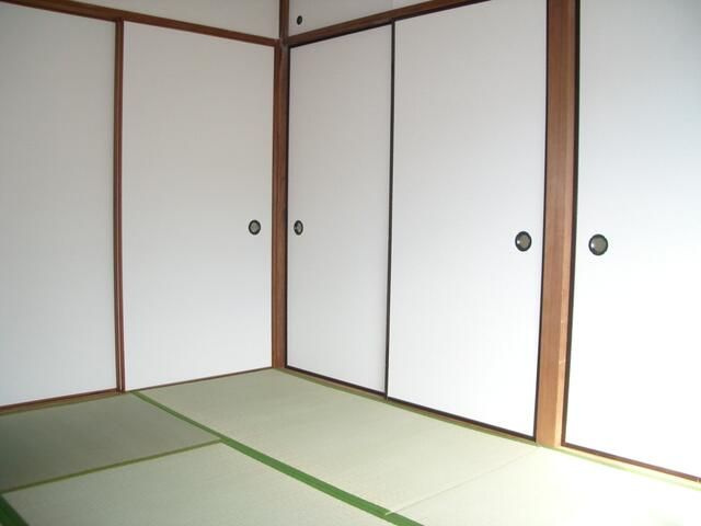 ユイメゾン三田の収納