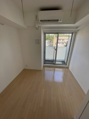 プラウドフラット小石川の居間・リビング