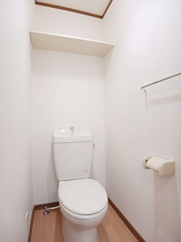 シャルマン・ヴィラのトイレ|ゆったりとした空間のトイレです