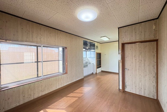 木更津市吾妻戸建の居間・リビング