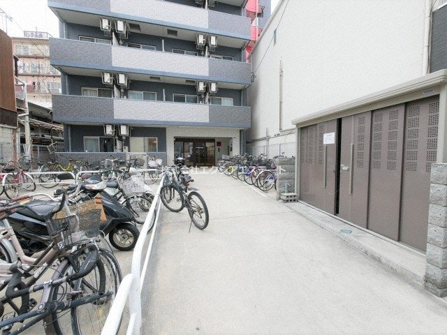 グランパシフィック花園北のエントランス