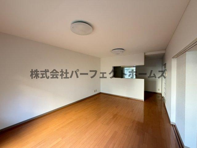 GRAND岡山手の居間・リビング|おしゃれな居間です