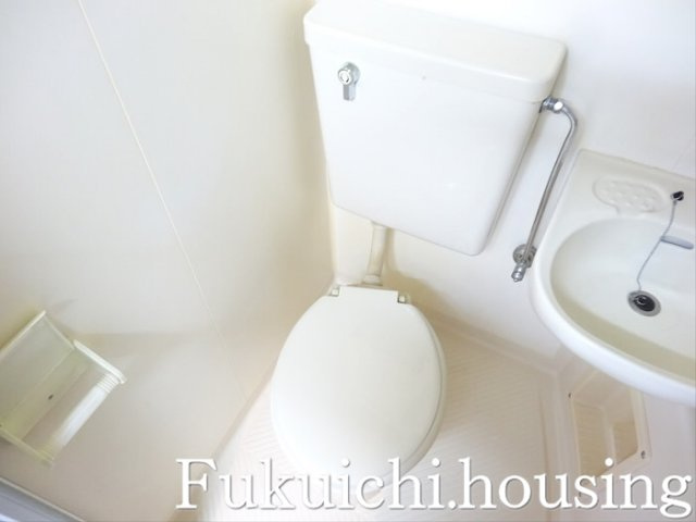 雄伸ビルのトイレ