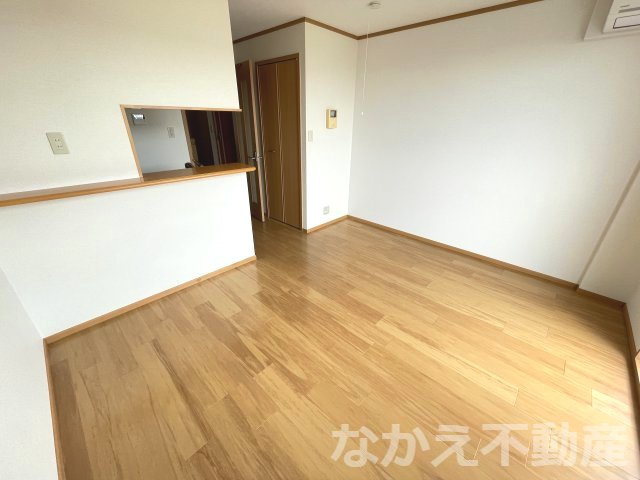 【居間・リビング】 | ゆったり過ごせる居間です