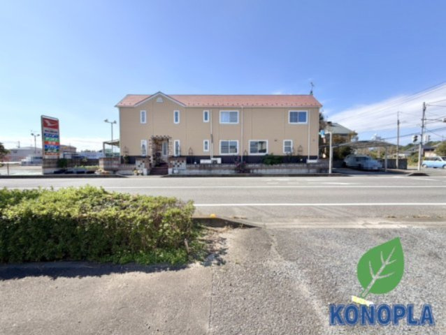 【中古戸建】太田市新田市野井町の外観|■外観｜ちょっとしたガーデニングや家庭菜園を楽しめる庭スペースがあり、日々の暮らしに彩りをプラスしてくれます。