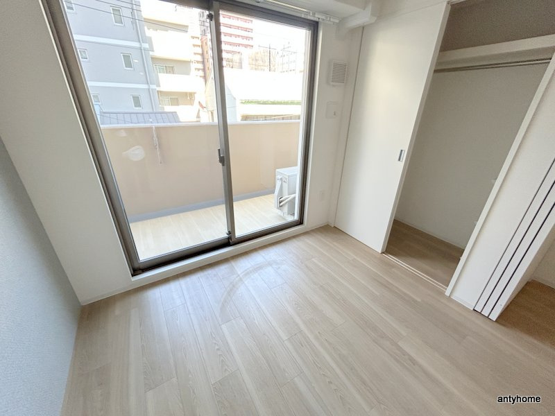 セレニテ谷町六丁目アリエ　仲介手数料無料の寝室