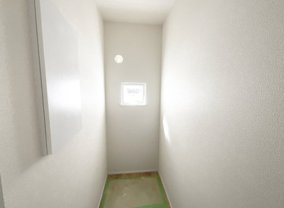 【トイレ】 | 伏見区向島庚申町　3区画分譲地《1号棟》新築戸建
