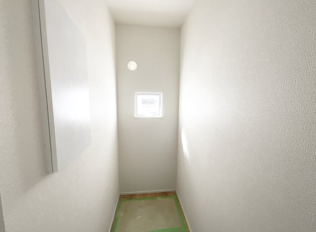 【トイレ】 | 伏見区向島庚申町　3区画分譲地《1号棟》新築戸建