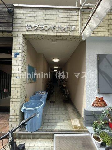 豊グランドハイツのエントランス