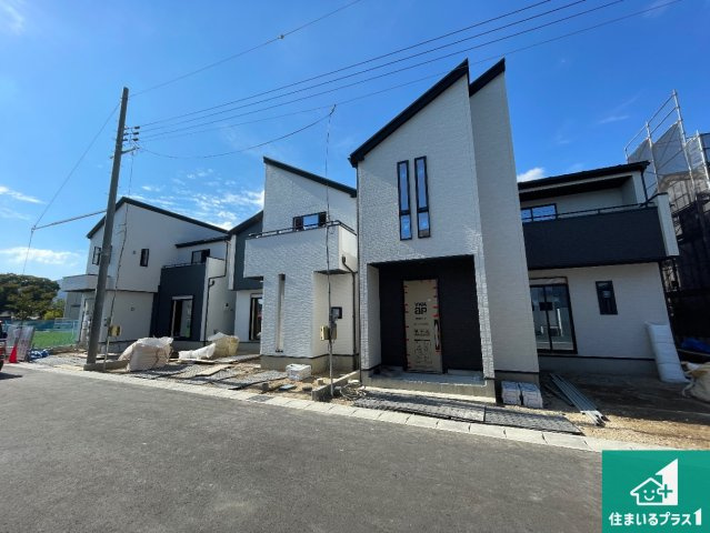 大津市下阪本　第5期　新築一戸建ての外観|周辺は落ち着いた街並みの住宅地！子育てがしやすい住環境です！まだ未完成ですが、現地でしかわからない事もございます。是非一度ご覧ください。