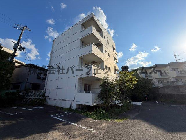 GRAND岡山手の駐車場