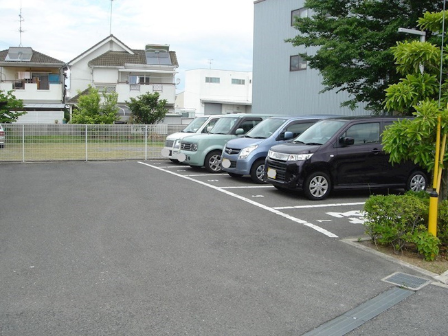 【駐車場】