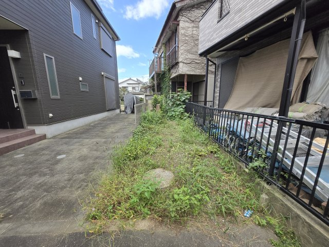 【外観】 | 暮らしやすさが整った環境　売地