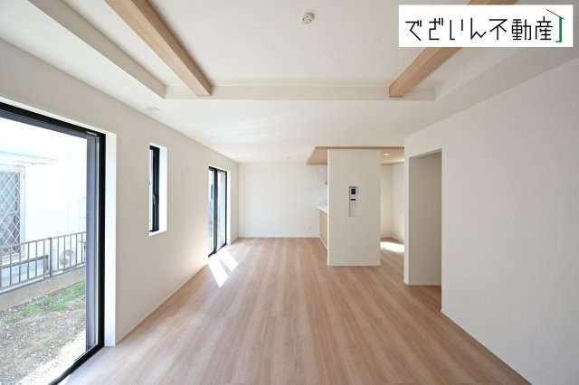 【居間・リビング】 | GRAFARE北本市東間4期　新築住宅 | ≪3号棟≫
現地(2026年10月撮影)