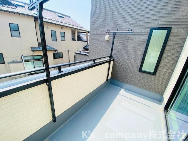 ◎高座郡寒川町一之宮3丁目　新築戸建　15期　7号棟のバルコニー|同施工例