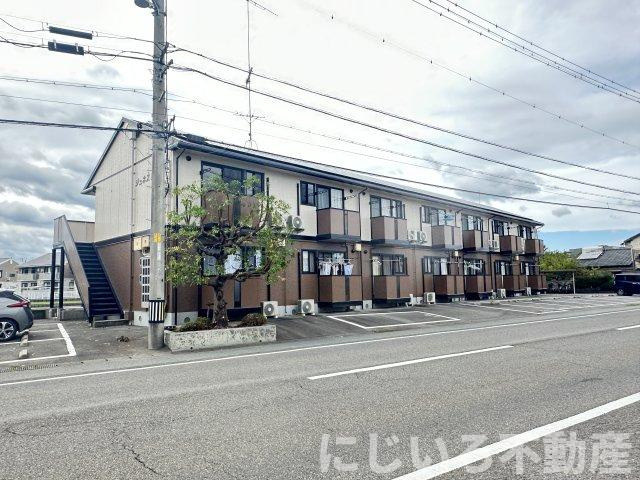 ジュネス吉岡